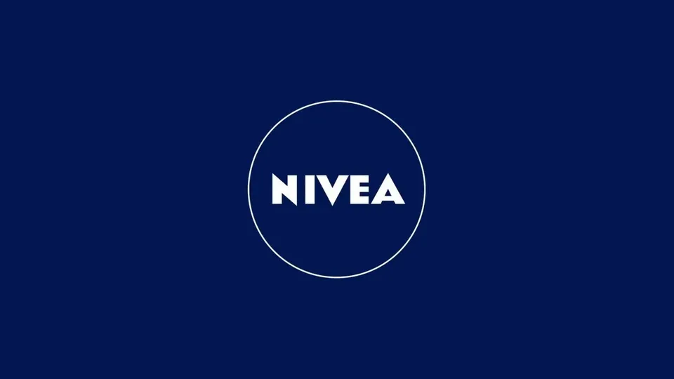 Still from the spot NIVEA – CELLULAR · MONICA BELLUCCI